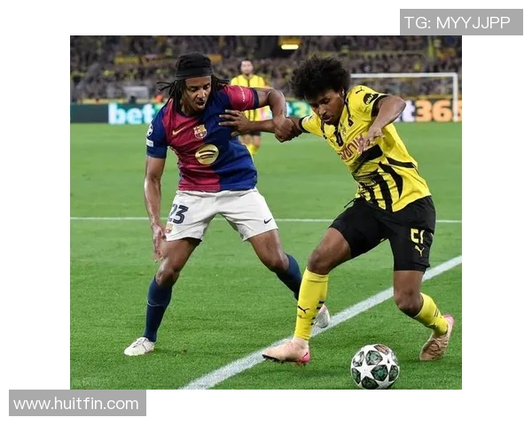 皇马逆袭巴萨重返榜首，梅西赛后愤怒质疑裁判公正性