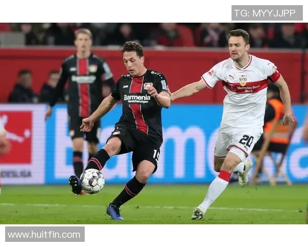 勒沃库森主场力克沙尔克04，取得关键胜利