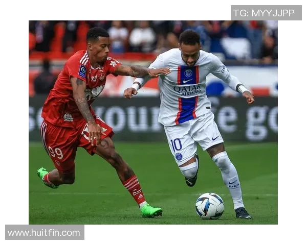 内马尔重回法甲赛场，巴黎圣日耳曼胜马赛取得五连胜