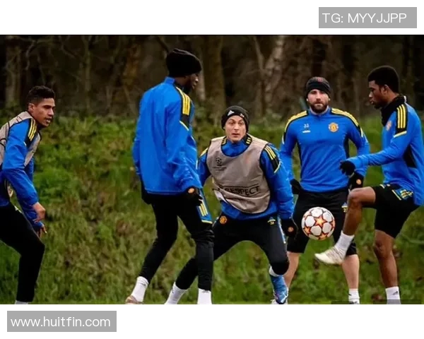 英超球队因新冠疫情暂停比赛，联赛命运引发关注及担忧